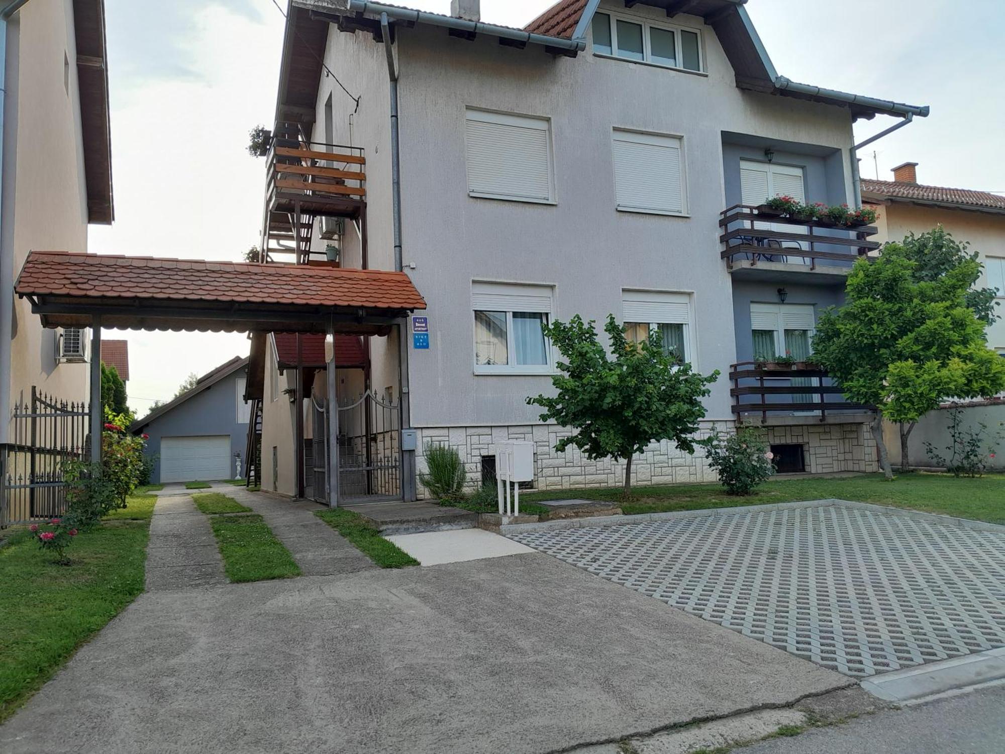 Apartman Kod Dide I Bake Vukovar Zewnętrze zdjęcie